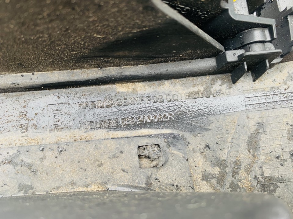 689210002R Renault Laguna 2008 Salona apdare (plastmasas) - Thumbnail 3