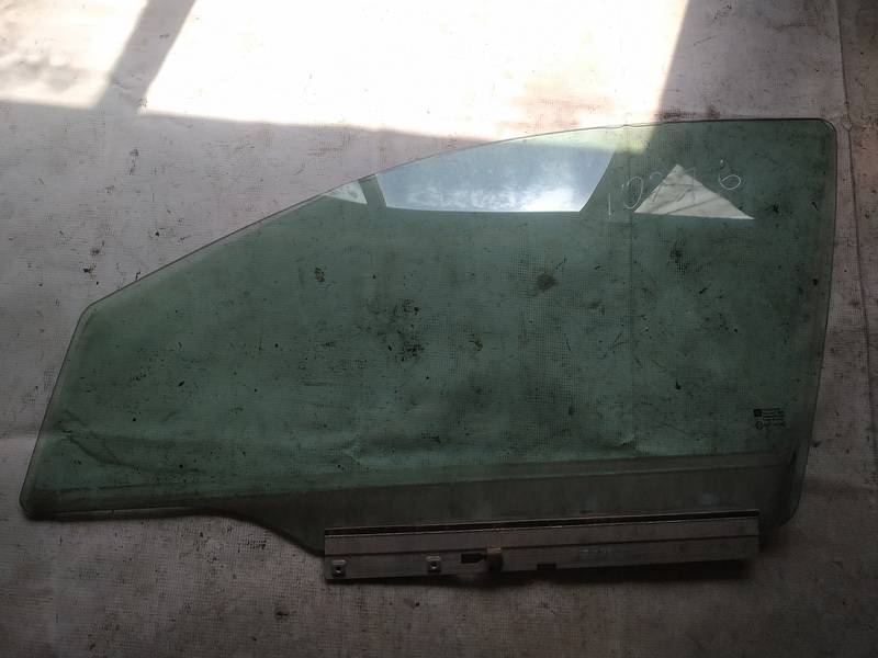 AS2 Opel Astra 2005 Oven lasi - EDESSÄ VASEMMALLA