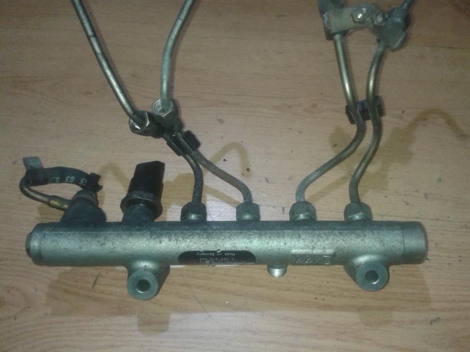 0445214049 Fuel injector rail (injectors)(Fuel distributor) Honda Civic