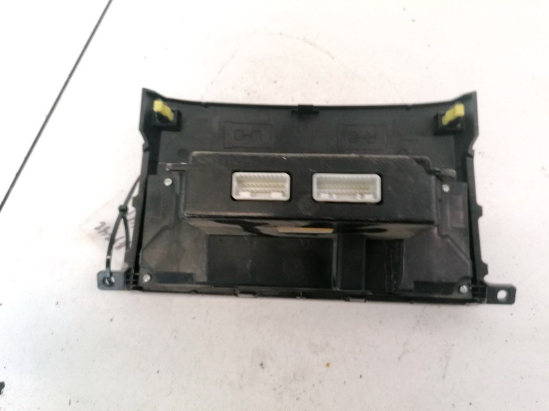 559020F010C Toyota Corolla Verso 2005 Climate Control Panel (heater control switches) - Thumbnail 2