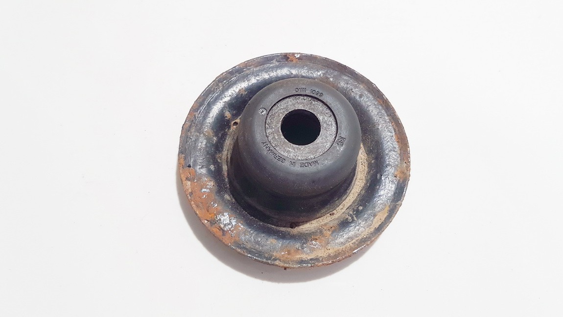 357412341A Audi A3 1997 Soporte del muelle espiral - DELANTERO IZQUIERDO