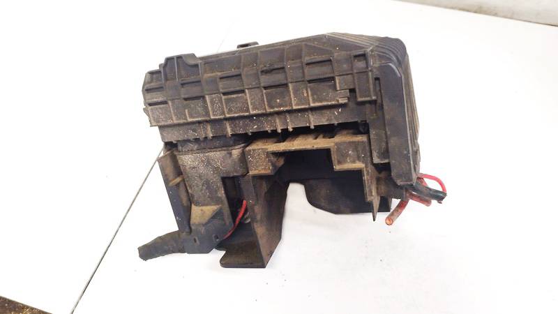 Volkswagen Golf 2005 Skrzynka bezpieczników