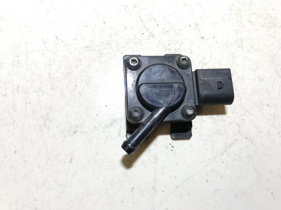 1362778921903 BMW 3-Series 2010 DPF slegio daviklis