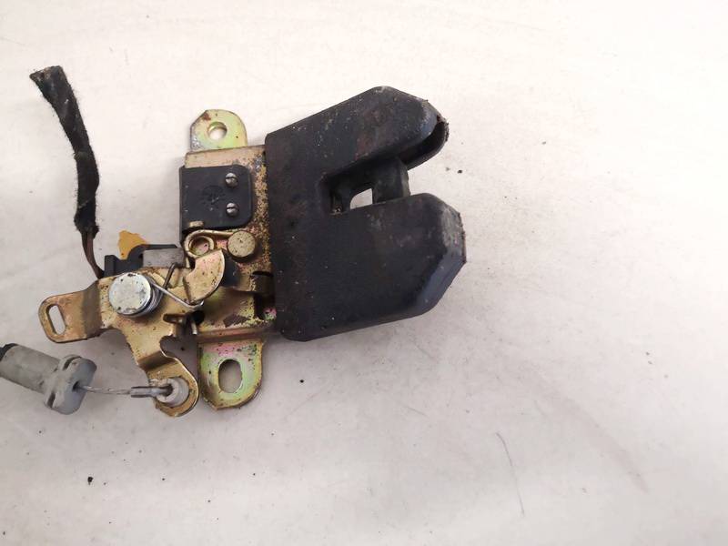 3B5827505M Skoda Superb 2002 Aizmugurējā vāka slēdzene - AIZMUGURE - Thumbnail 2