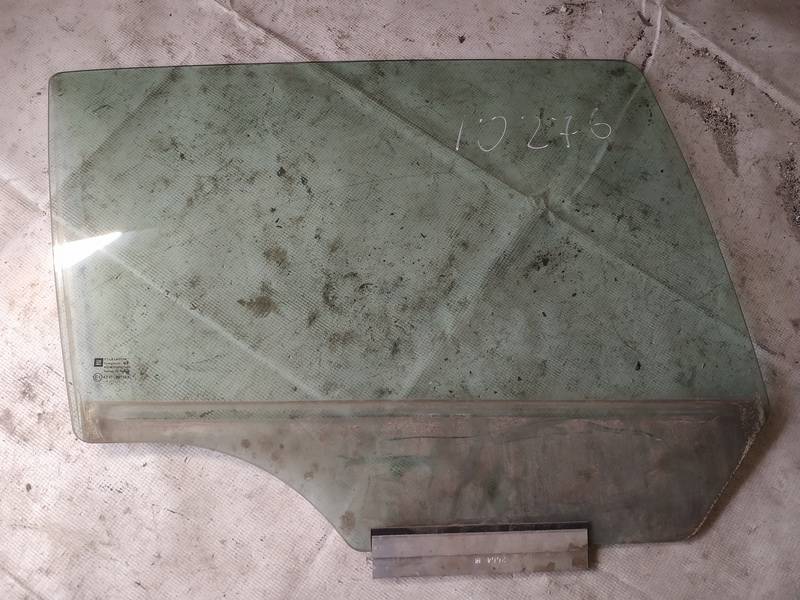 AS2 Opel Astra 2005 Oven lasi - TAKANA OIKEALLA