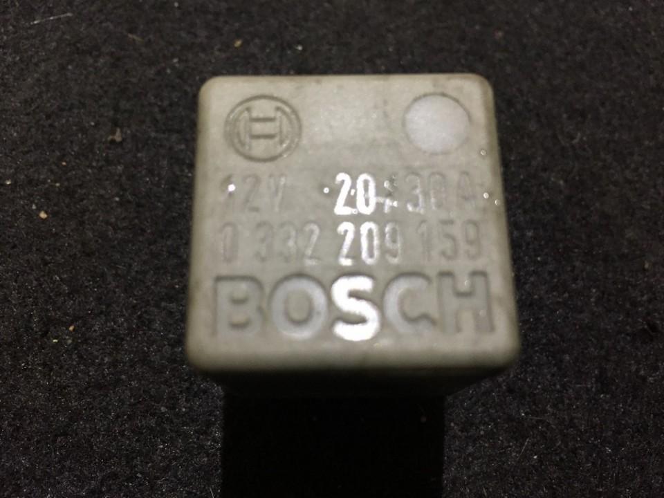 0332209159 SAAB 900 1995 Relay module