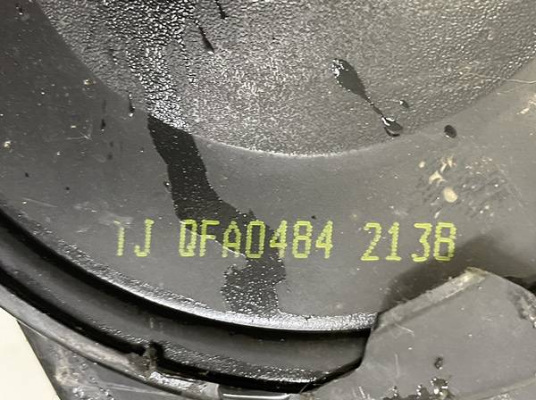 0FA04842138 Audi TT 2000 SOPORTE FILTRO AIRE, Caja del filtro de aire - Thumbnail 3