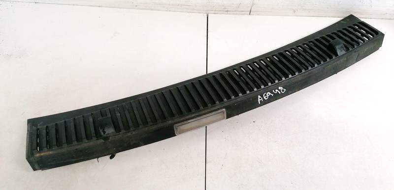 7M3853185B Seat Alhambra 2000 Wiper Muolding - FRONT