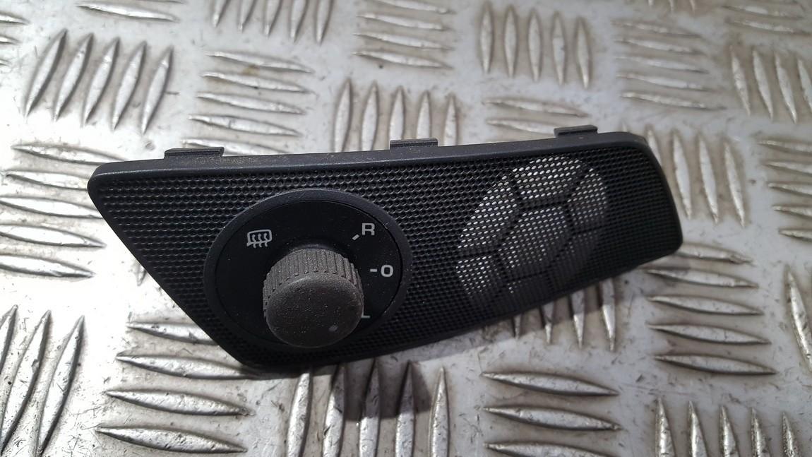 1Z2959565A Skoda Octavia 2007 Wing mirror control switch (Exterior Mirror Switch)