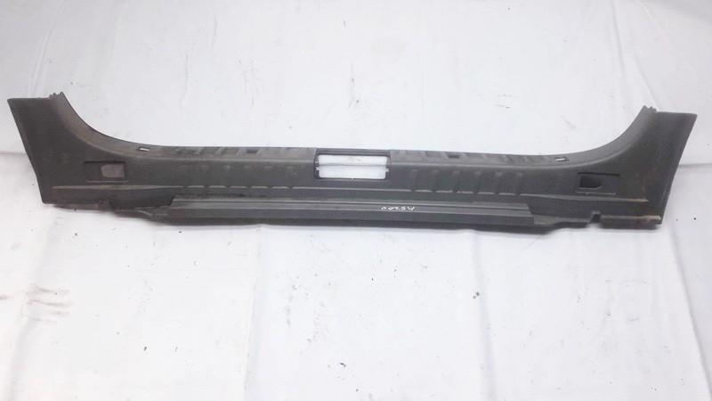 15678911 BMW 3-Series 2005 Bagāžnieka iekšējā apdare pie slēdzenes