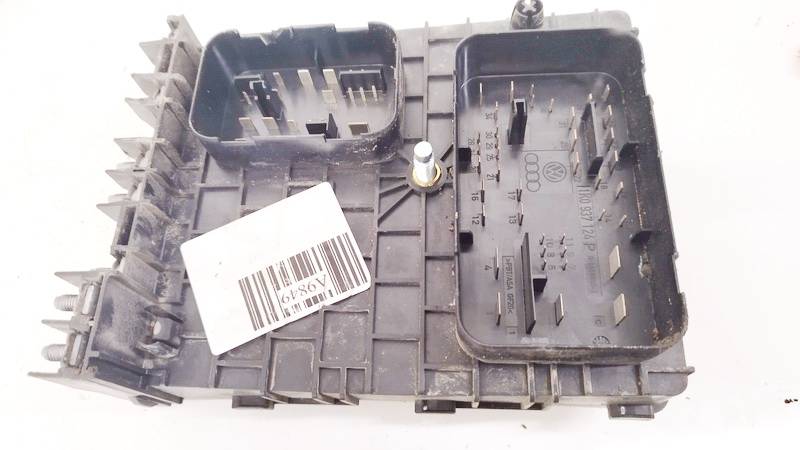 1K0937124 Volkswagen Passat 2006 Fuse box