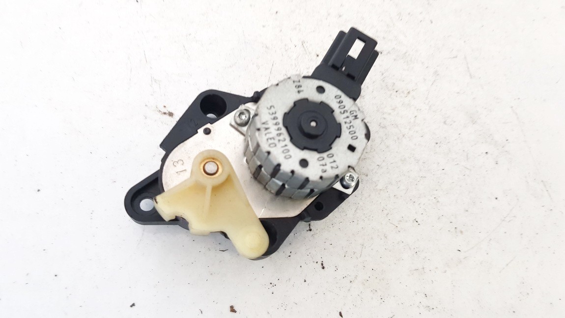 090512500 Opel Omega 2001 Heater Vent Flap Control Actuator Motor - Thumbnail 2