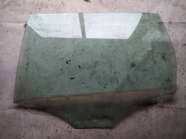 AS2 Volkswagen Passat 2006 Duru stiklas G.K.