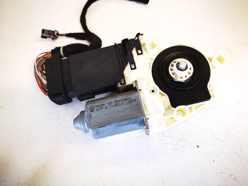 1J1959801C Volkswagen Golf 1999 Window Motor - FRONT LEFT - Thumbnail 3