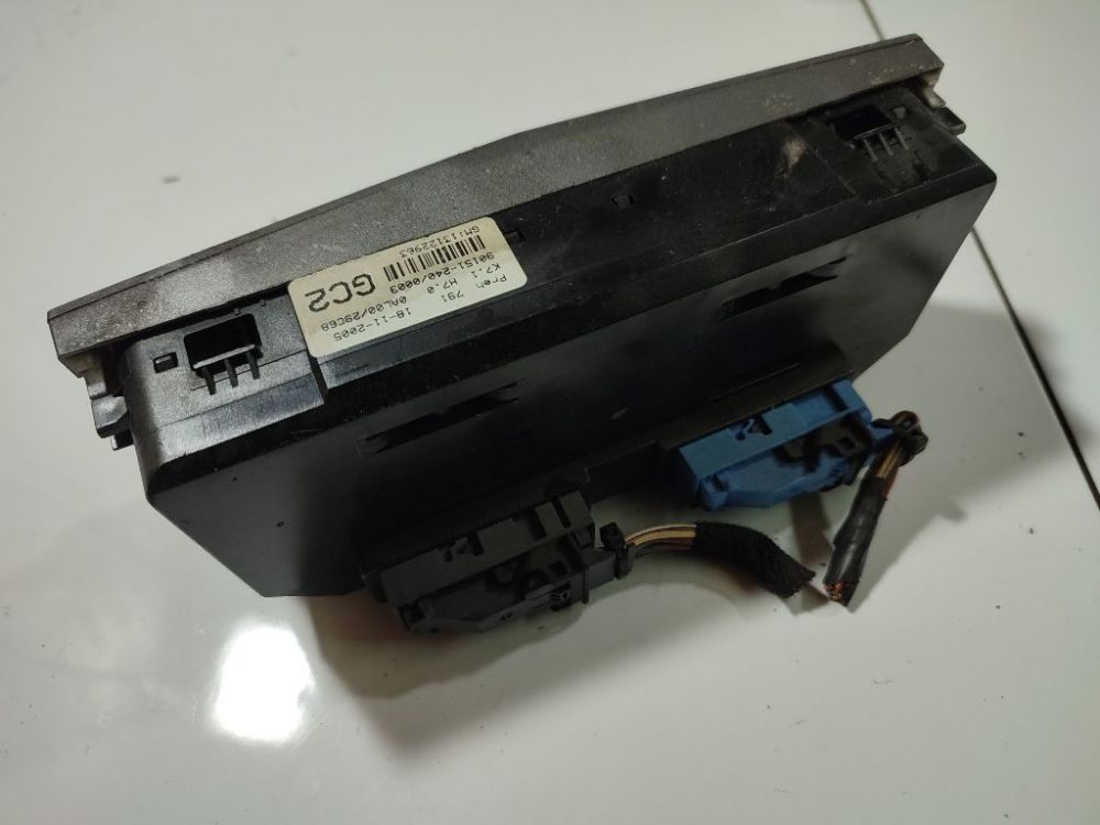 GM13122963 Opel Astra 2005 Climate Control Panel (heater control switches) - Thumbnail 3