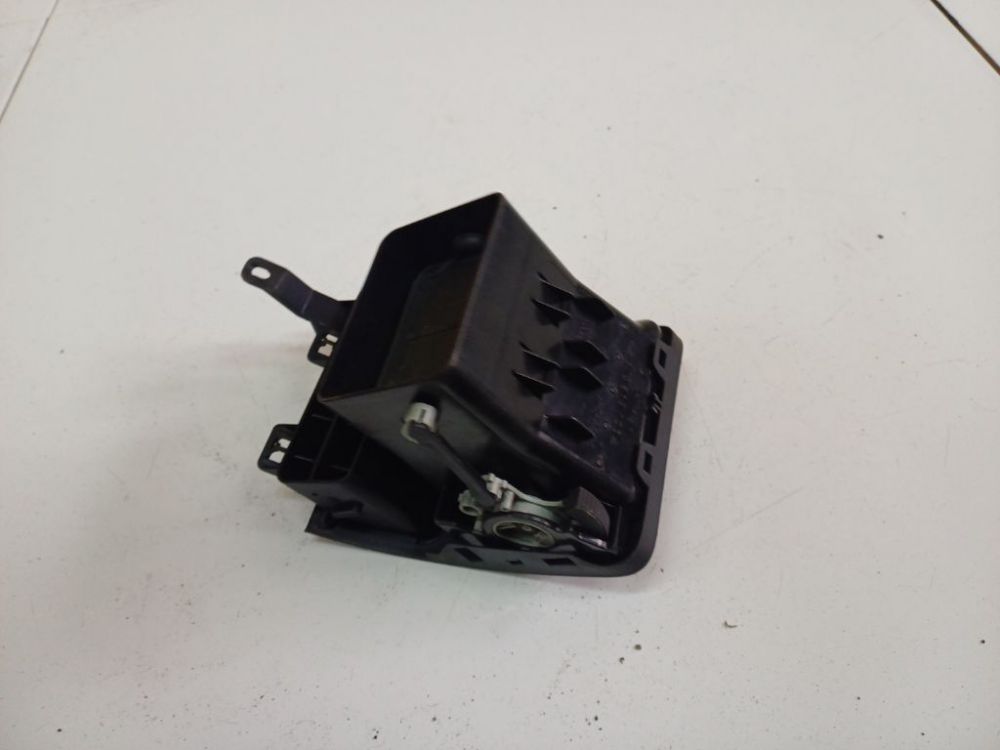 1T0819703A Volkswagen Touran 2004 Dash Vent (Air Vent Grille) - Thumbnail 2