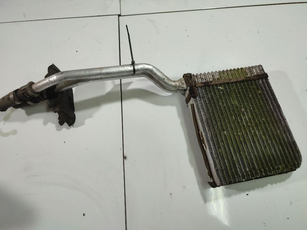 Ford Focus 2007 Salono peciuko radiatorius