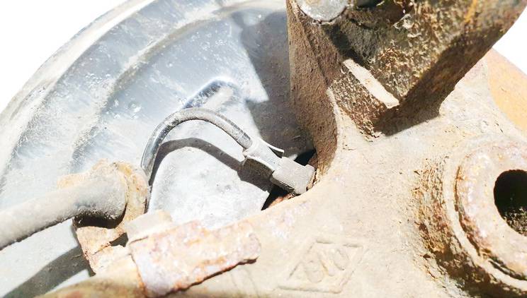 Renault Laguna 2009 ABS devējs - AIZMUGURE PA LABI