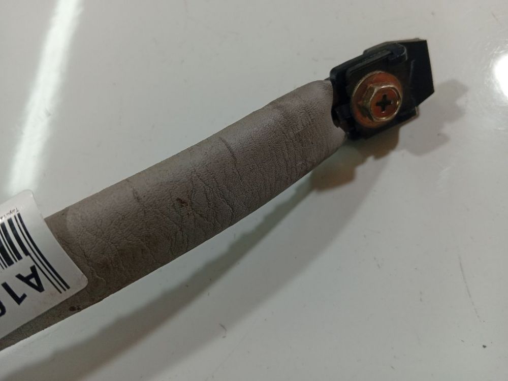 Toyota Avensis Verso 2005 Grab Handle - REAR RIGHT - Thumbnail 2