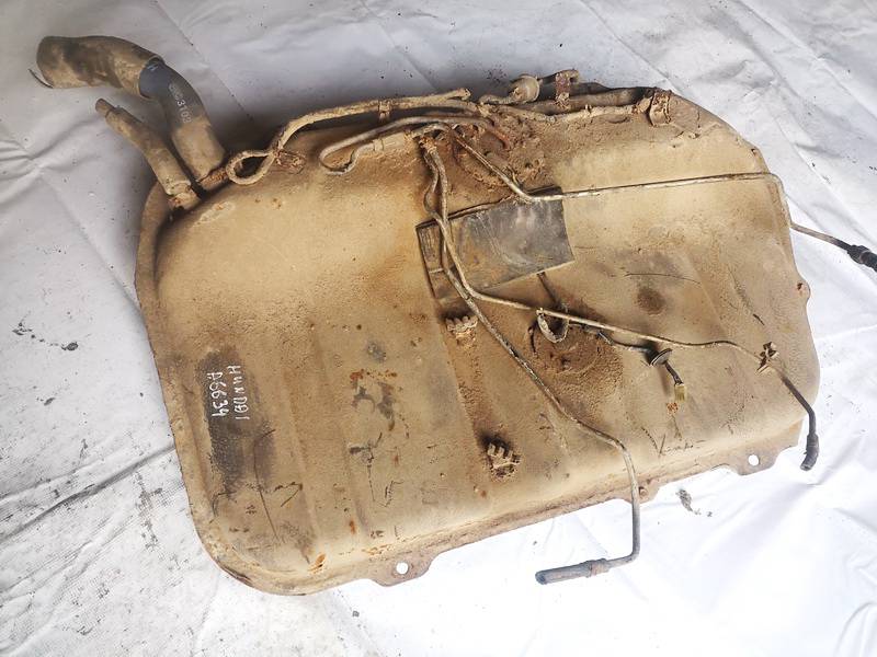 Hyundai Lantra 1994 Kuro bakas