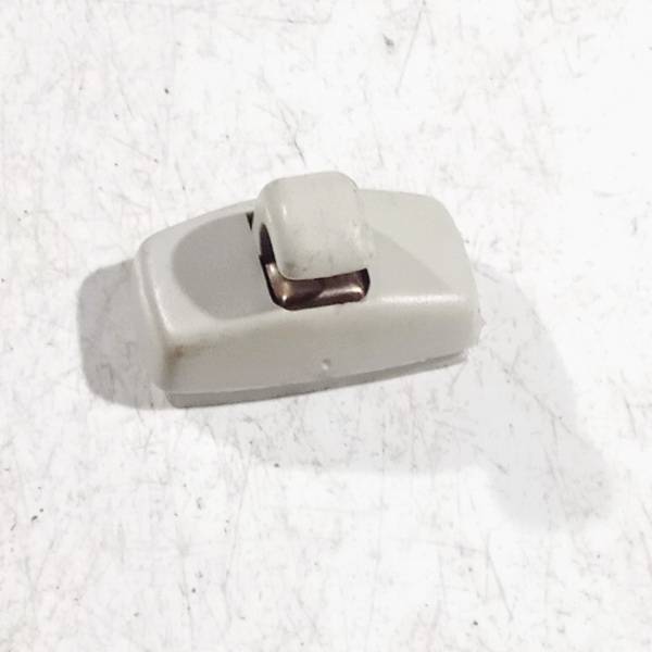 443857562B Audi A4 1995 Sisätilan koristelu (muovit)