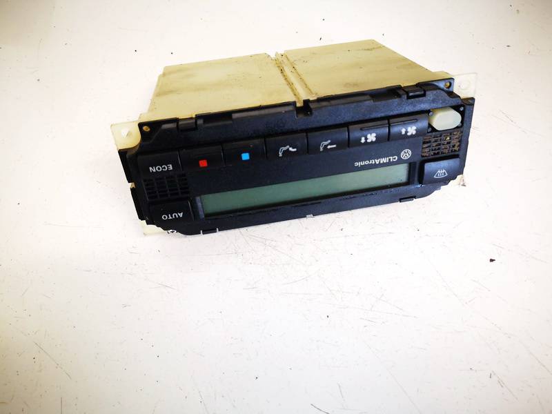 3B1907044B Volkswagen Golf 1999 Climate Control Panel (heater control switches)
