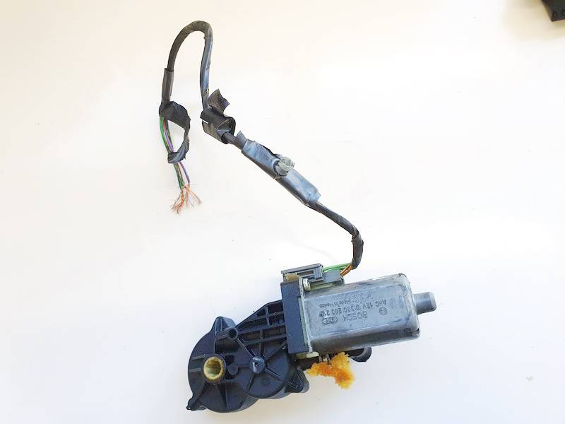 0390203210 Chrysler 300C 2006 Sedynes varikliukas P.K.