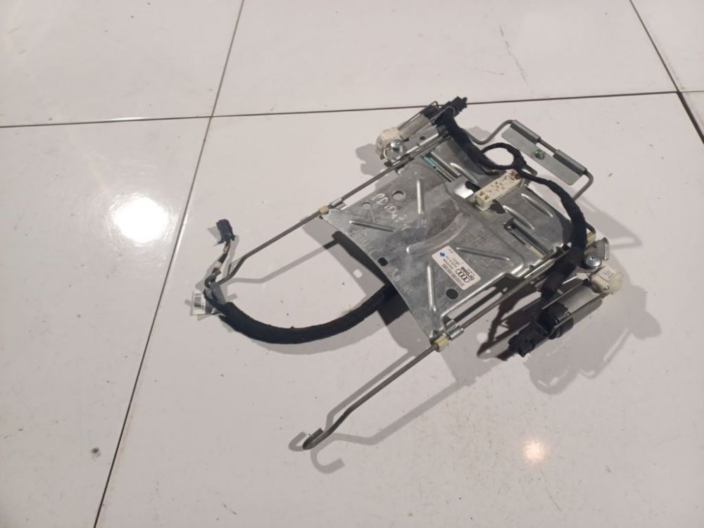 8337000B Skoda Fabia 2007 Seat Motor Regulator - FRONT LEFT