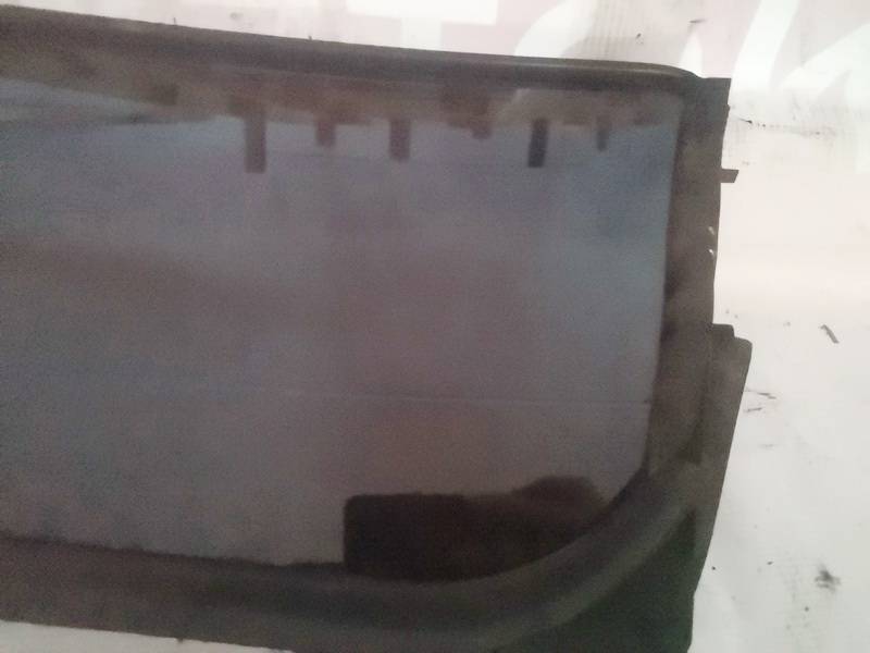 Mazda 5 2006 Ceturtā loga stikls (vai) sānu mazais stikls - AIZMUGURE PA KREISI - Thumbnail 3