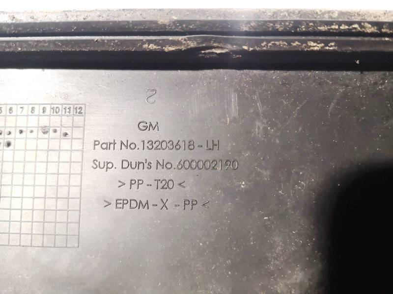 13203618 Opel Corsa 2007 Wiper Muolding - FRONT - Thumbnail 3