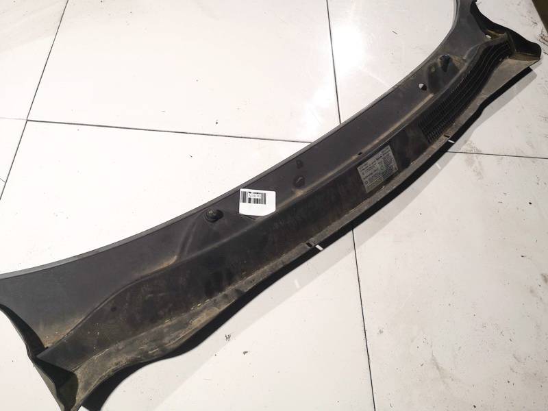 13203618 Opel Corsa 2007 Listwa osłonowa wycieraczki - PRZEDNIE