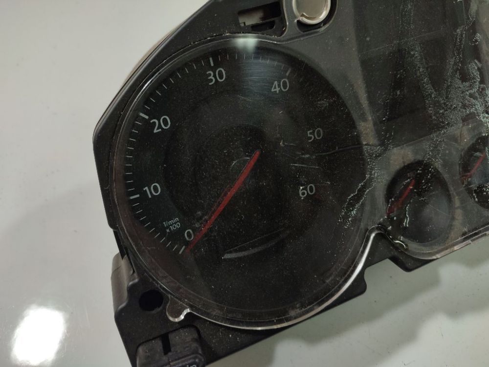A2C33184181 Volkswagen Passat 2007 Spidometrs – instrumentu panelis - Thumbnail 2