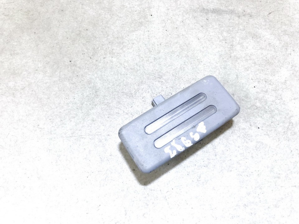 6962015 BMW 1-Series 2006 Плафон салонный