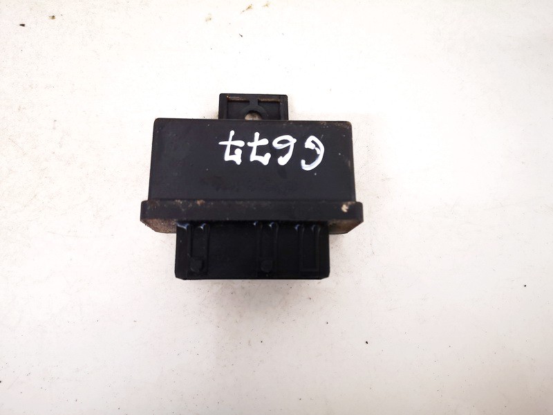 1j0947561 used Fuel Pump Relay Ford Galaxy 2001 1.9L 10EUR EIS01191914
