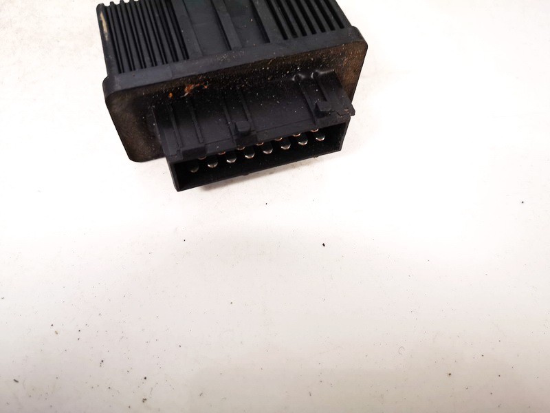 1j0947561 used Fuel Pump Relay Ford Galaxy 2001 1.9L 10EUR EIS01191914