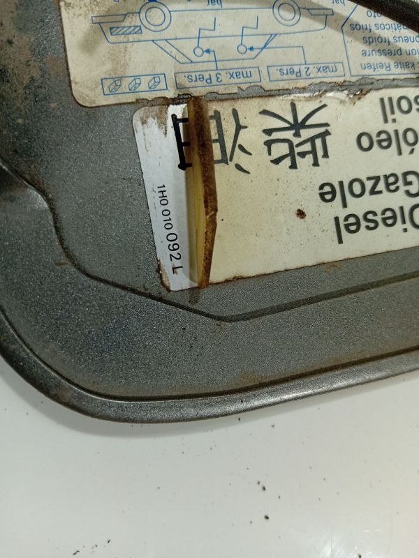 1H0010092L Audi A6 2003 Kuro bako dangtelis isorinis - Thumbnail 4