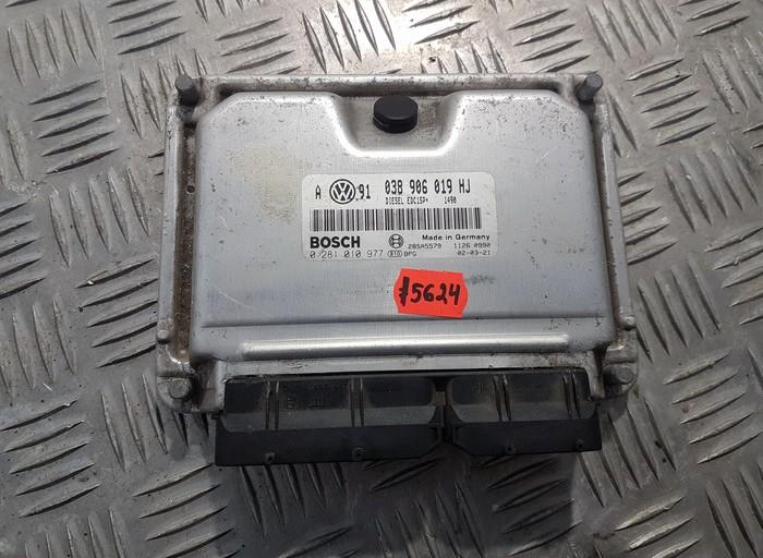 038906019HJ Volkswagen Golf 2002 Komputer silnika