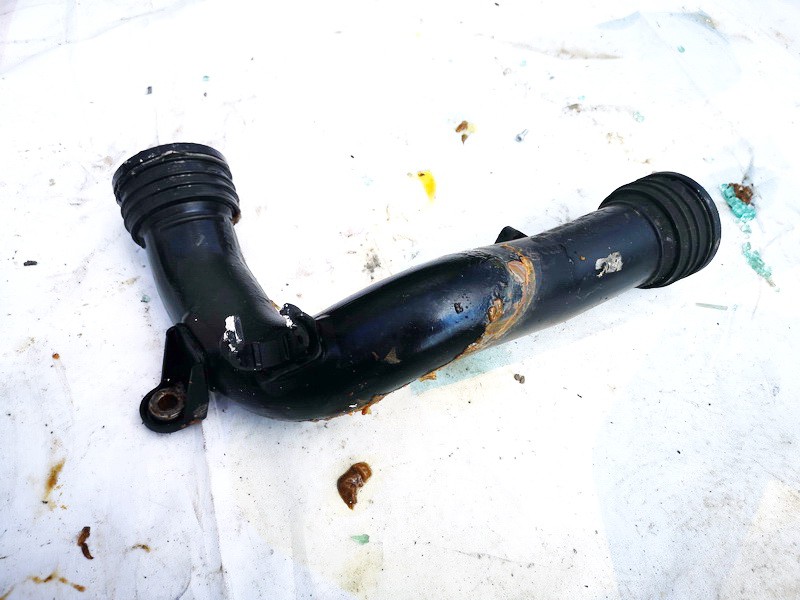 1K0145762AD Volkswagen Passat 2006 Välijäähdyttimen letku