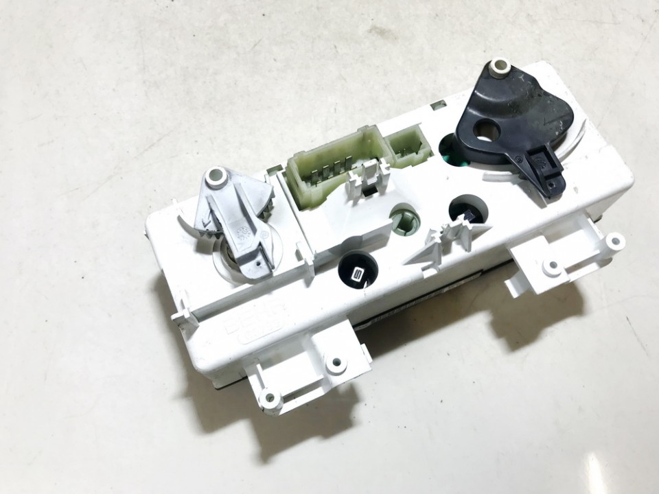 2311040034 Citroen C4 2004 Climate Control Panel (heater control switches) - Thumbnail 2