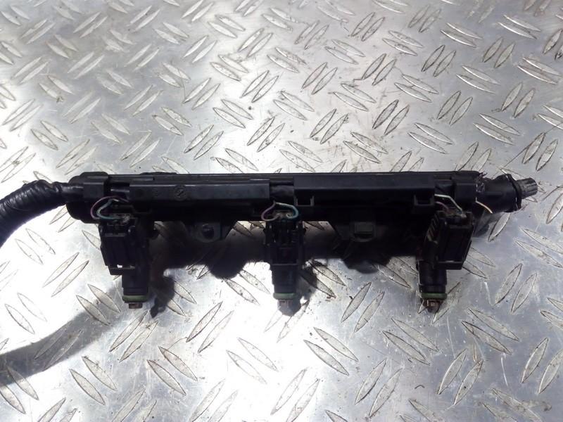 03E133320A Skoda Fabia 2008 Fuel injector rail (injectors)(Fuel distributor)