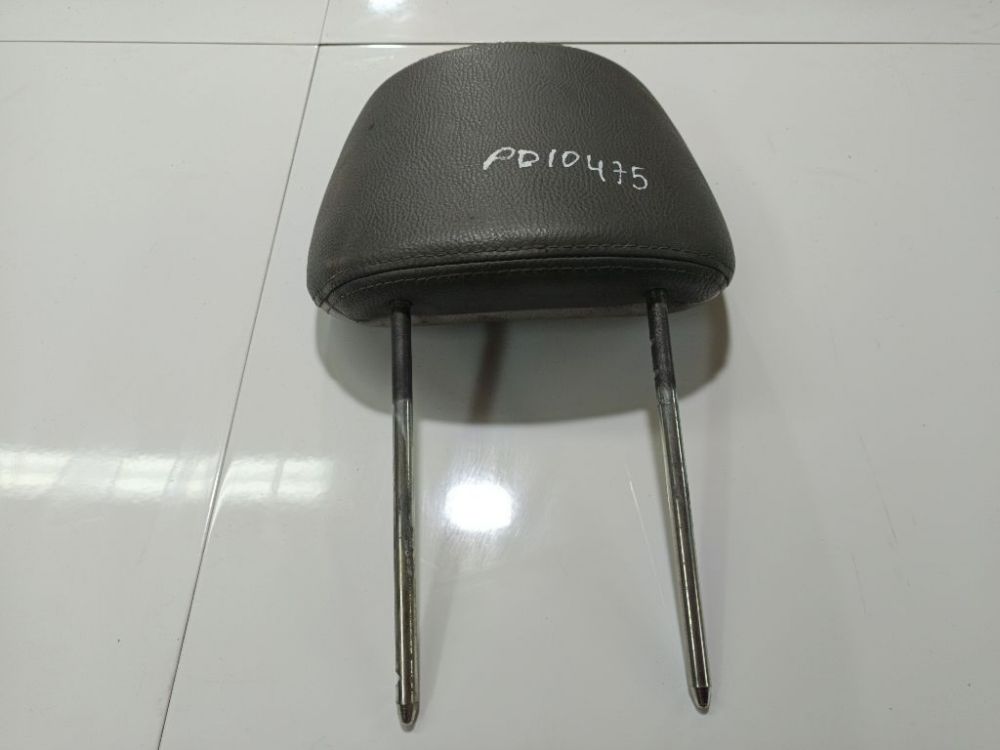 Dodge Grand Caravan 2004 Seat headrest