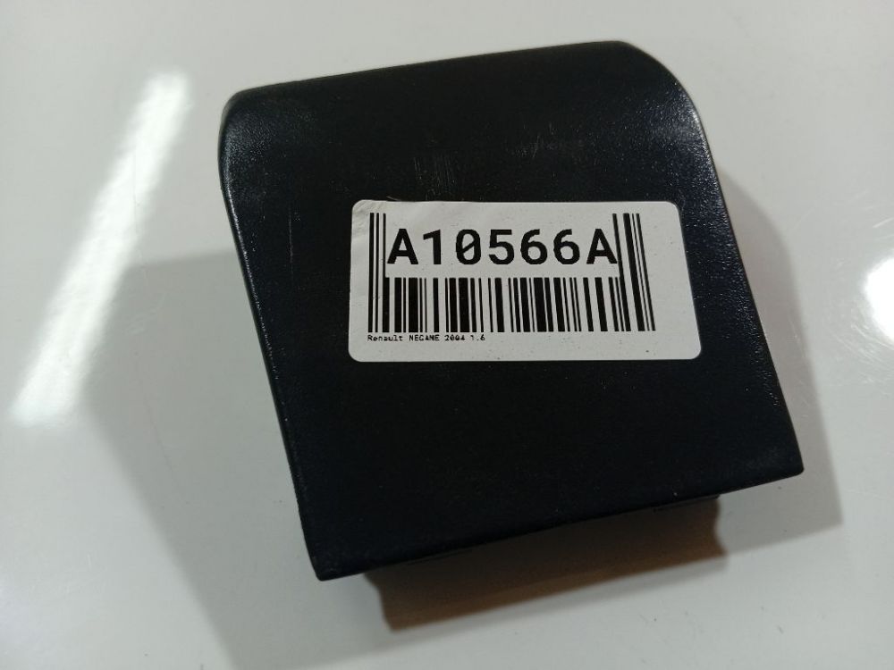 Renault Megane 2004 Wykończenie wnętrza (plastikowe elementy)