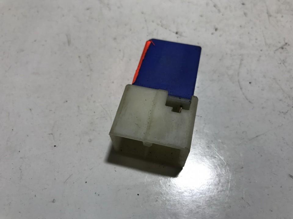 2523079915 Nissan Juke 2013 Relay module