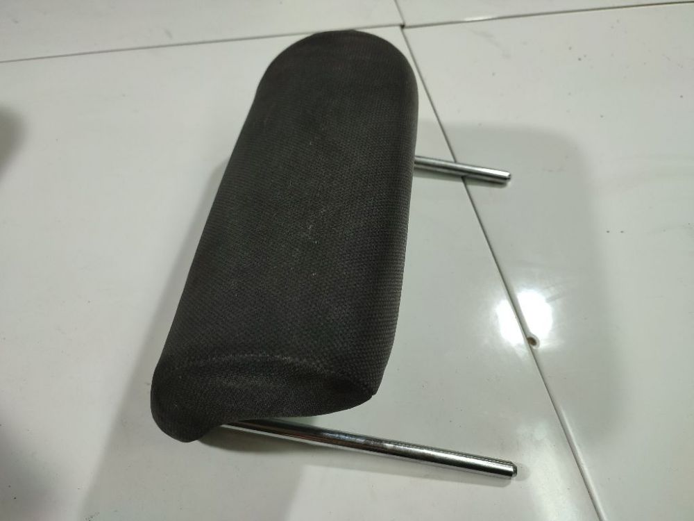 Volvo V70 1998 Seat headrest