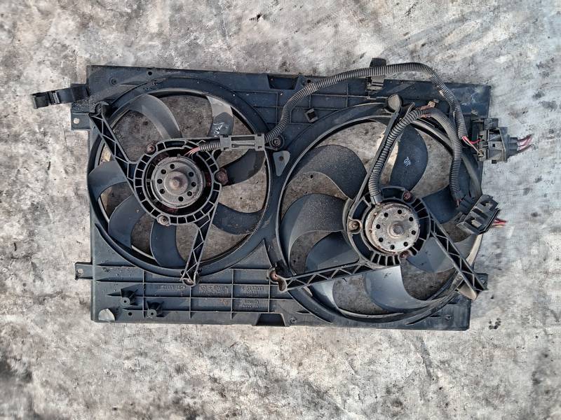 1J0121207M Volkswagen Bora 2000 Diffuser, Radiator Fan