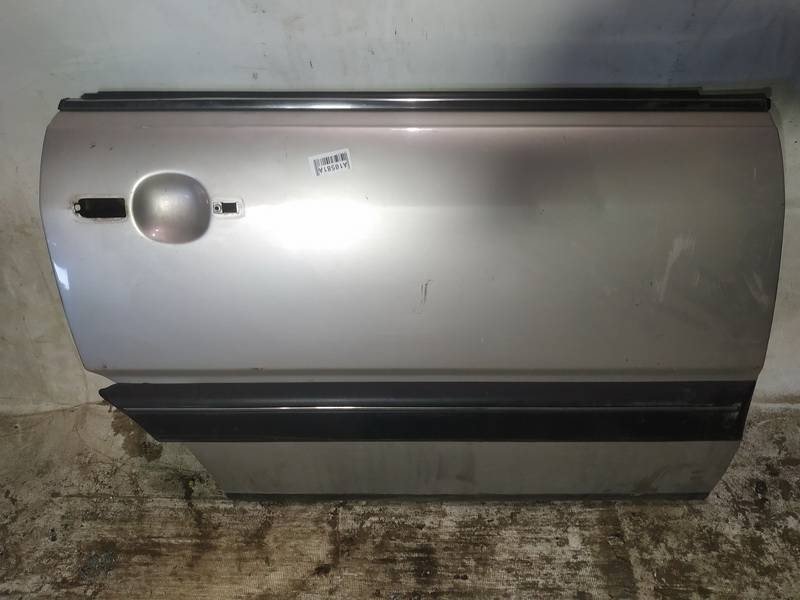 RUDOS Audi 100 1985 Durvis - AIZMUGURE PA LABI