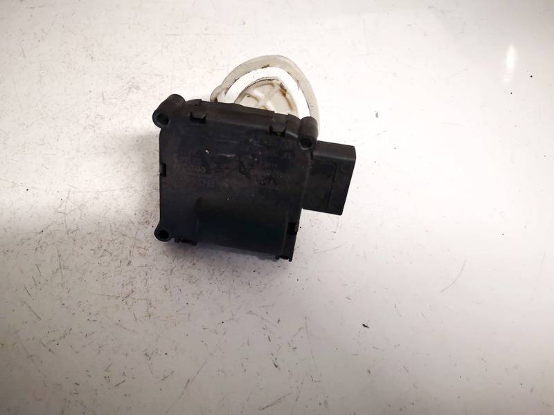 4E0820511 Audi A8 2002 Heater Vent Flap Control Actuator Motor