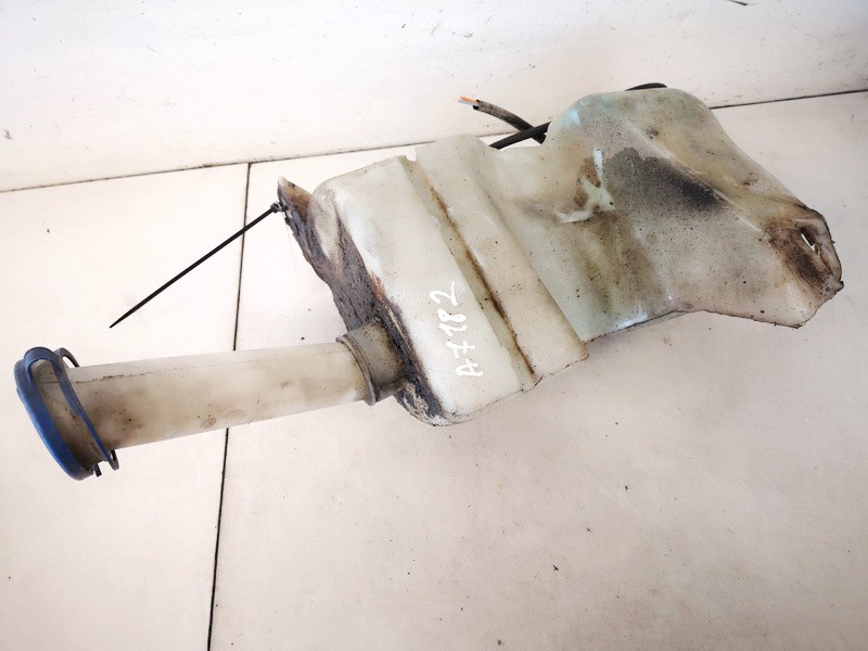 9621010480 used Windshield Washer Reservoir tank (WASHER BOTTLE