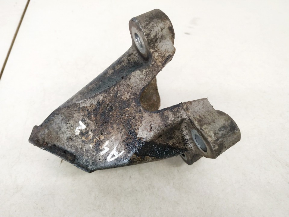 Audi A6 2005 Variklio kronsteinas ir Greiciu dezes kronsteinas - Thumbnail 2