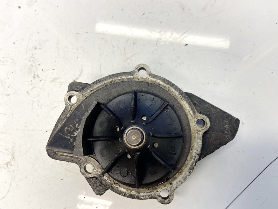 9630504410 Ford Focus 2006 Water pump